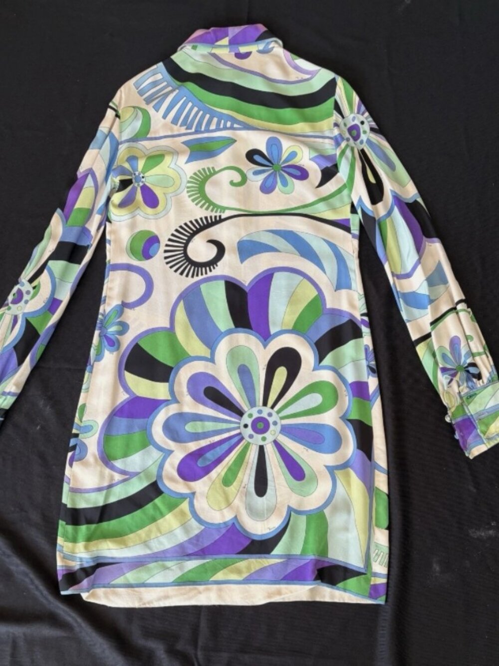 Vintage 1960s Emilio Pucci Silk Shirtdress — Saks Fifth Avenue 🌿💜 - Picture 3 of 10